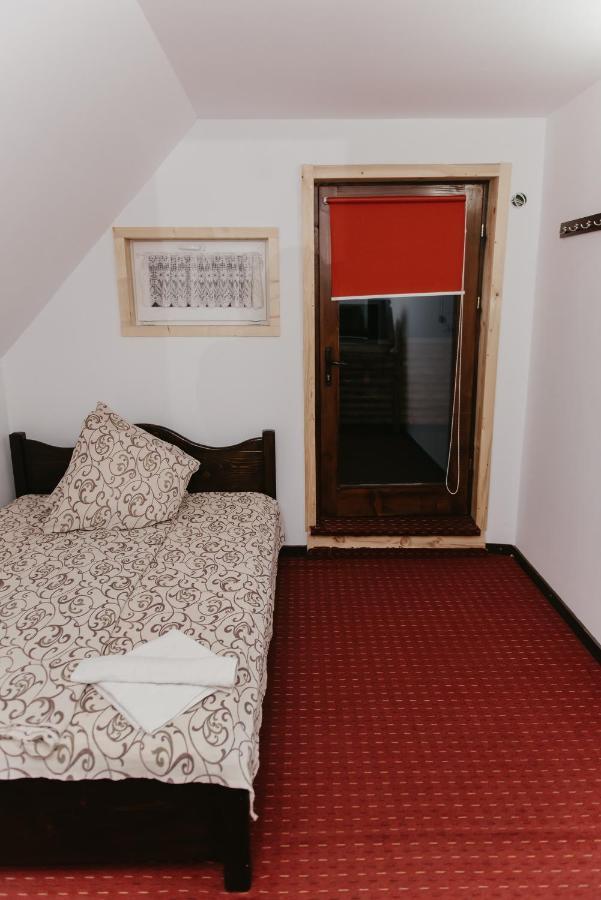 Pensiunea La Sishe Valea Putnei Extérieur photo