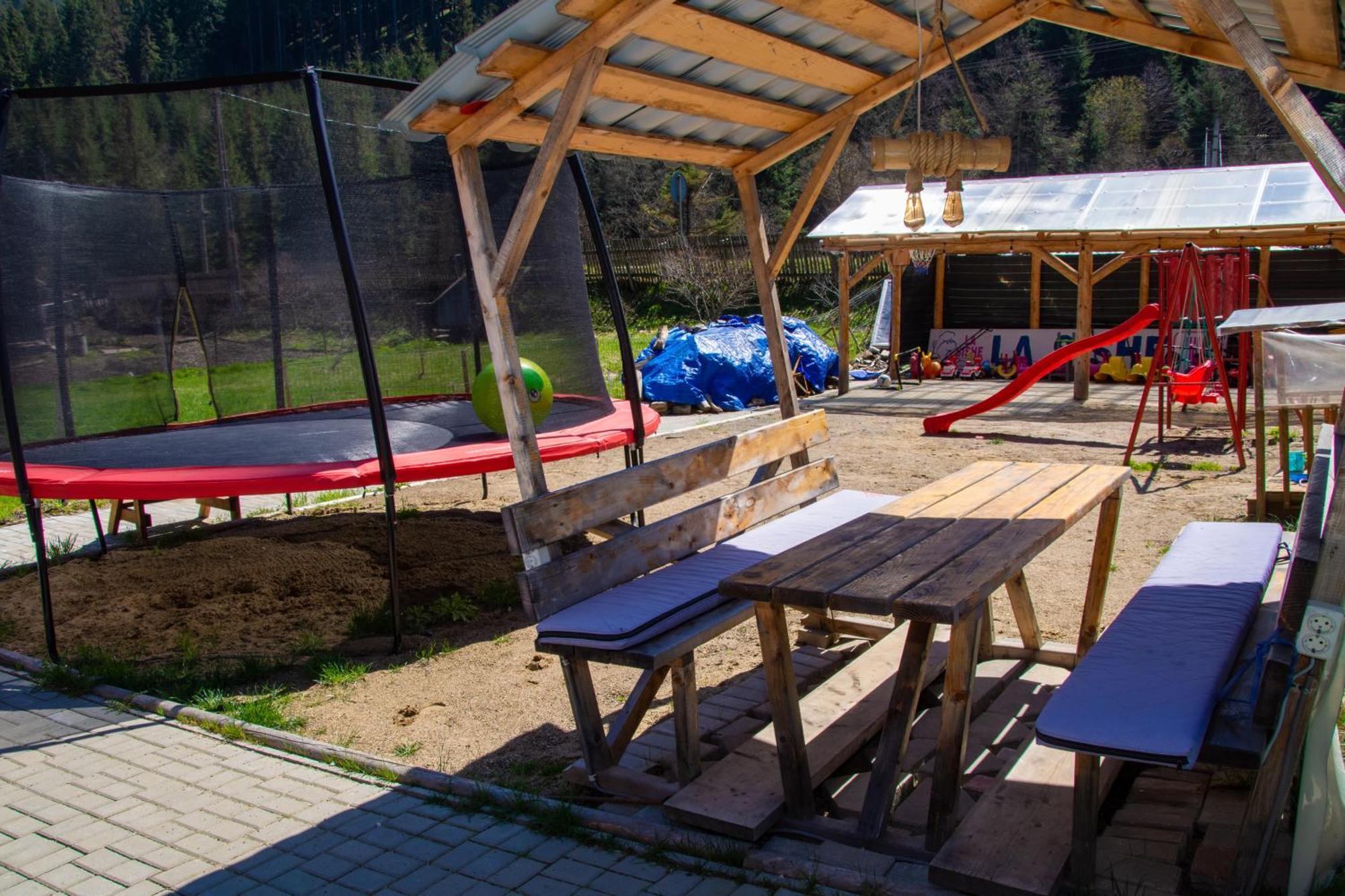 Pensiunea La Sishe Valea Putnei Extérieur photo